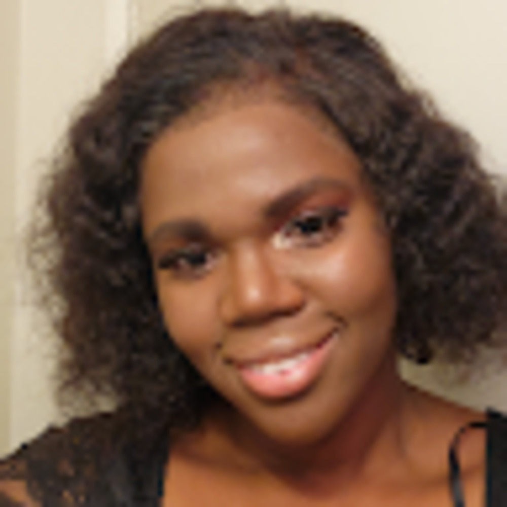 Meet your Posher, Maria